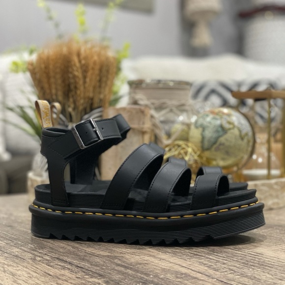 🆕 Dr. Martens Women's Vegan Leather Blaire Sandal Black - Picture 6 of 16